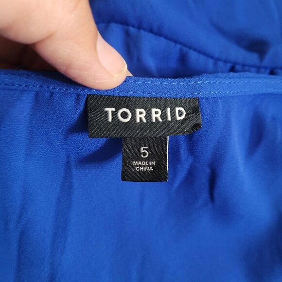 Torrid Womens Blue V-Neck Top W/ Tie Front Size 5 Office Career Executive Formal - Picture 3 of 10